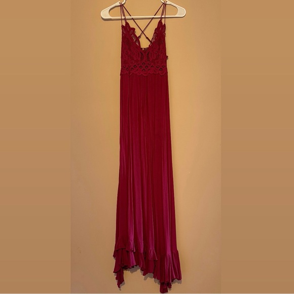 Free People ♥️ Adella Maxi Slip Berry Red Lace Dress ♥️ size xs - Picture 9 of 9